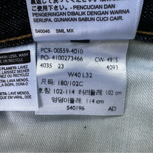 Vtg 90s Levi’s 559 Dark Wash Relaxed Straight Jeans 40x32 - Picture 5 of 8